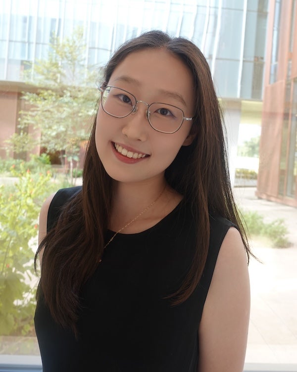 Susan Li Headshot 