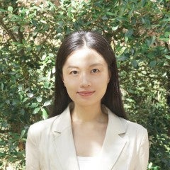 Yuqi Zhang Headshot 